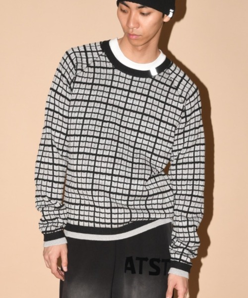 SUPERTHANKS(スーパーサンクス)の「グラフ チェック クルーナックニット/Graph check Knit Crew-neck(ニット/セーター・メンズ・ブラウン/グレー/チャコールグレー/ブラック×ブラック・M/L)」の1枚目の写真