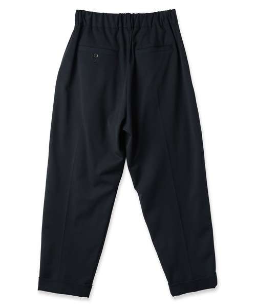 RYU(リュー)の「gabardine two-tuck slacks(スラックス・メンズ・ダークネイビー/ダークグレー・1/2/4)」の17枚目の写真