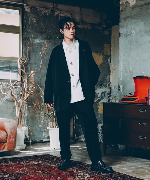 RYU(リュー)の「gabardine two-tuck slacks(スラックス・メンズ・ダークネイビー/ダークグレー・1/2/4)」の14枚目の写真