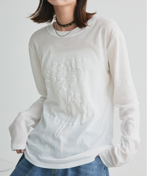 ad thie(アドティエ)の「フラワーモチーフ 発泡プリント シアーカットソー(Tシャツ/カットソー・レディース・オフホワイト・FREE)」の1枚目の写真