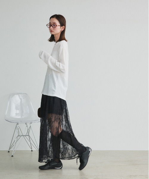 ad thie(アドティエ)の「フラワーモチーフ 発泡プリント シアーカットソー(Tシャツ/カットソー・レディース・オフホワイト・FREE)」の13枚目の写真