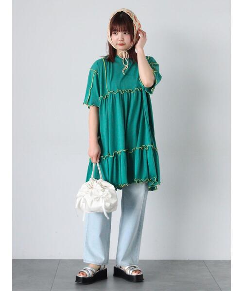 ehka sopo（エヘカソポ）の「リボンシャーリング巾着バッグ（ハンドバッグ・レディース・カーキ/ブラック/オフホワイト・F）」の22枚目の写真