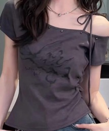 VQ | Off-shoulder T-shirt with studs around the collar / 衿周りスタッズオフショルダーTシャツ(Tシャツ/カットソー)