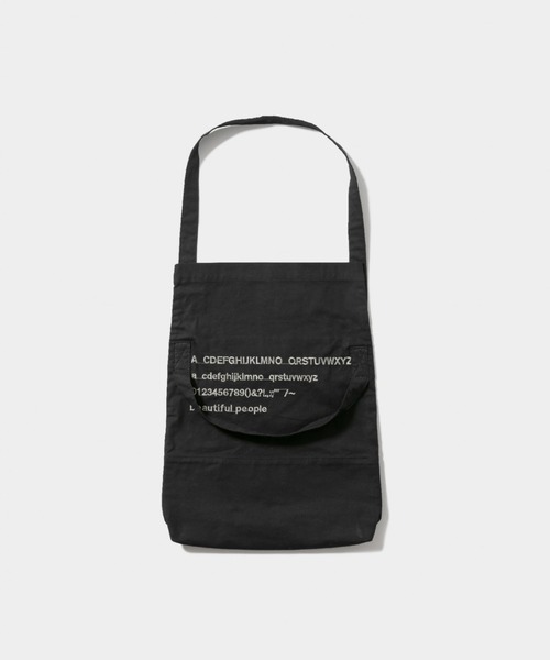 beautiful people(ビューティフルピープル)の「alphabet embroidery flap bag(トートバッグ・レディース・ブラック/ベージュ/ミント/グレー・FREE)」の7枚目の写真