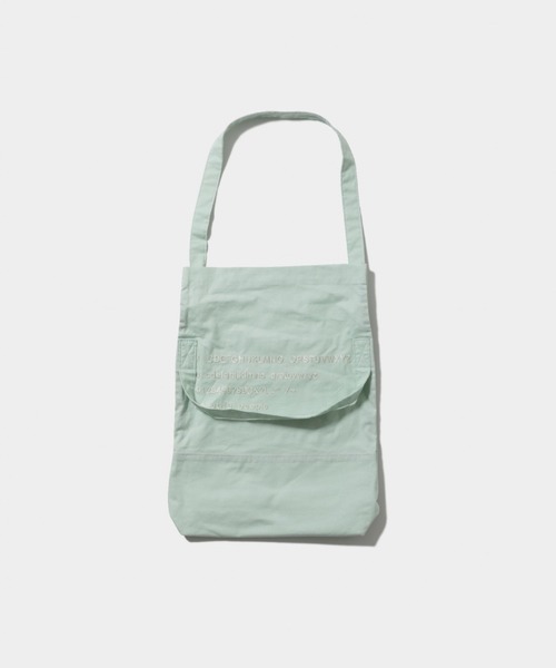 beautiful people(ビューティフルピープル)の「alphabet embroidery flap bag(トートバッグ・レディース・ブラック/ベージュ/ミント/グレー・FREE)」の6枚目の写真