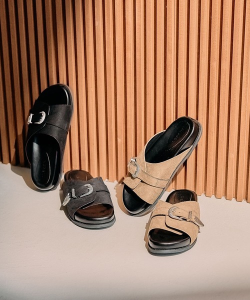 LEPSIM(レプシィム)の「ウェスタンスライドサンダル 494443(サンダル・レディース・サンドベージュ/ブラック・MEDIUM/LARGE)」の3枚目の写真