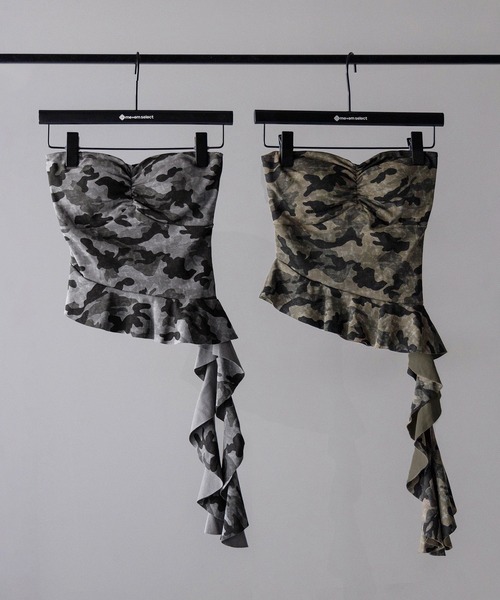 me+em select(ミームセレクト)の「※※【 2color 】ヴィンテージカモフラアシンメトリーフリルベアトップス / vintage camouflage asymmetry frill bare tops(その他トップス・レディース・グレー/カーキ・FREE)」の3枚目の写真