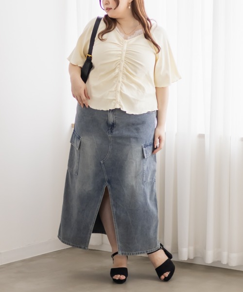 CLETTE(クレット)の「レースキャミレイヤード風シャーリングプルオーバー(Tシャツ/カットソー・レディース・ブラック/アイボリー/チャコールグレー・LL/4L/3L)」の14枚目の写真