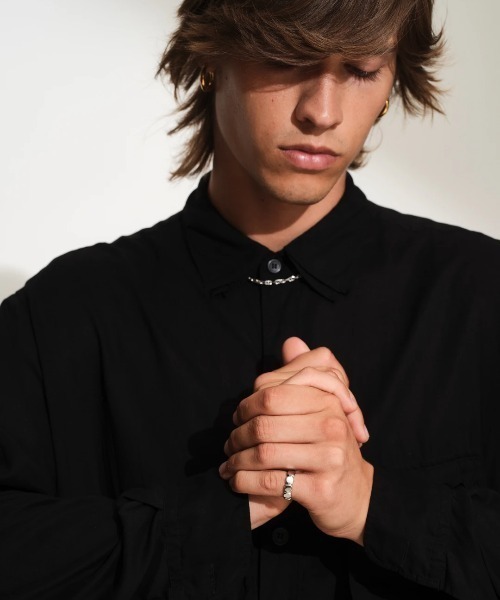 TOM WOOD（トムウッド）の「【TOMWOOD(トムウッド)】Cushion Band シルバーリング 指輪 ピンキー（リング・レディース・シルバー・48/50/52/54/56）」の7枚目の写真