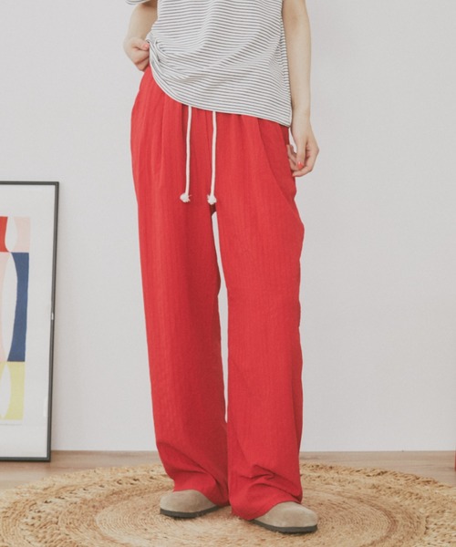 MERLOT（メルロー）の「【動画あり】シアサッカーストライプロングパンツ（その他パンツ・レディース・ネイビー/ブラック/レッド系その他/グリーン系その他/ブラウン系その他/ブラック系その他/レッド/ブラック系/ブルー系/イエロー系・FREE）」の9枚目の写真