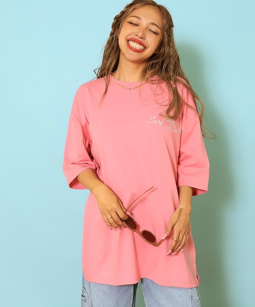 anap mimpi（アナップミンピ）の「サーフ プレート メッセージ カラー ロゴ 刺繍 Tシャツ（Tシャツ/カットソー・レディース・ブラウン/ピンク/ブルー/オフホワイト・FREE）」の4枚目の写真