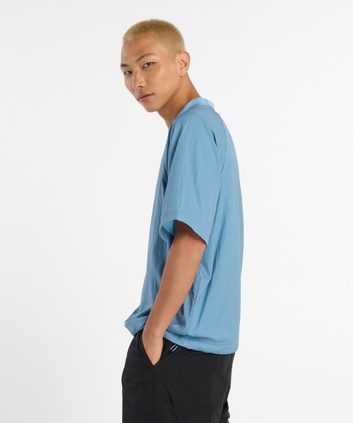 NEW BALANCE(ニューバランス)の「NB Grey ウーブン Tシャツ(Tシャツ/カットソー・メンズ・スカイブルー/ブラック・SMALL/XX-LARGE/X-LARGE/LARGE/MEDIUM)」の7枚目の写真