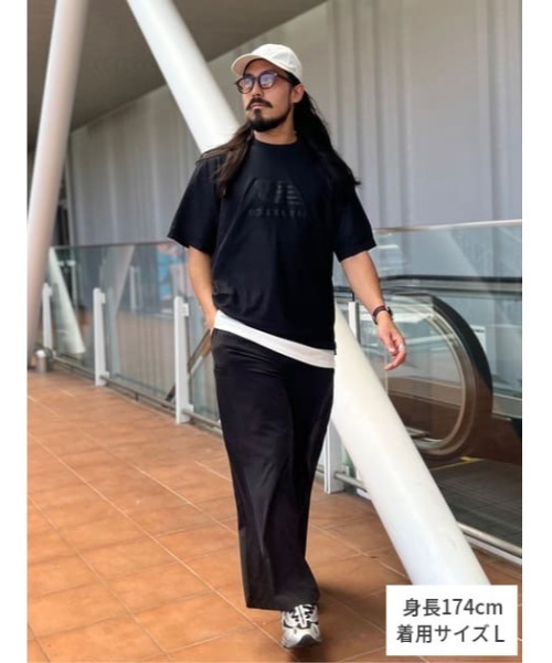 NEW BALANCE(ニューバランス)の「NB Grey ウーブン Tシャツ(Tシャツ/カットソー・メンズ・スカイブルー/ブラック・SMALL/XX-LARGE/X-LARGE/LARGE/MEDIUM)」の16枚目の写真