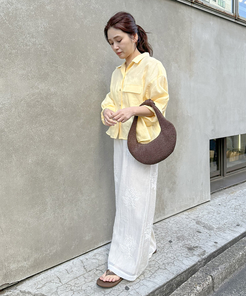 JOURNAL STANDARD(ジャーナルスタンダード)の「《追加2》リネンレギュラーロールアップシャツ(シャツ/ブラウス・レディース・ホワイト/ネイビー/イエロー・FREE)」の15枚目の写真