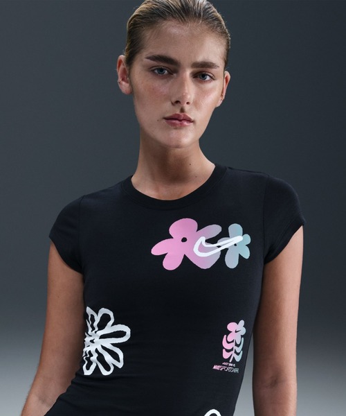 NIKE（ナイキ）の「NIKE AS  W NSW SS TEE BABY GRX SPD / ナイキ ウィメンズ NSW BABY GRX SPD S/S Tシャツ 【SP】（Tシャツ/カットソー・レディース・ブラック/ホワイト・L/M/S）」の3枚目の写真
