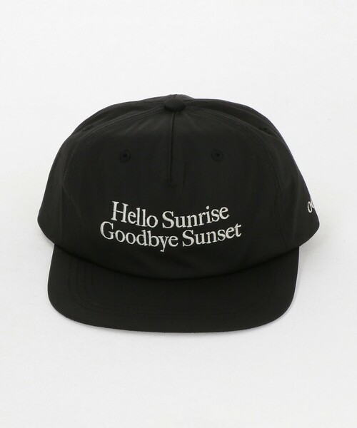 HELLO SUNRISE＞クラシック タイポグラフィ 5パネル キャップ