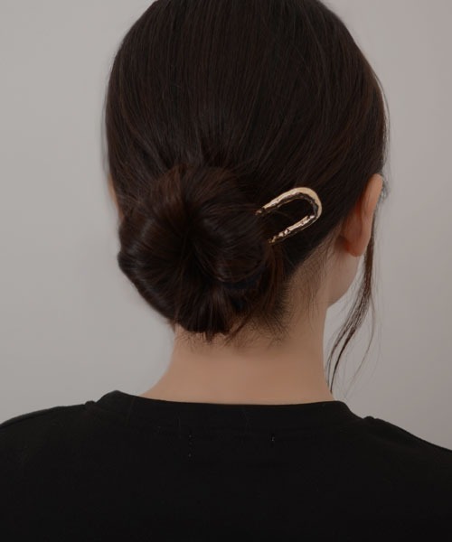 Mayree（メイリー）の「【resonance】ニュアンスデザイン メタル U字コーム/かんざし【オケージョン】（その他ヘアアクセサリー・レディース・ピンクゴールド/シルバー/ゴールド/ブラック・FREE）」の5枚目の写真