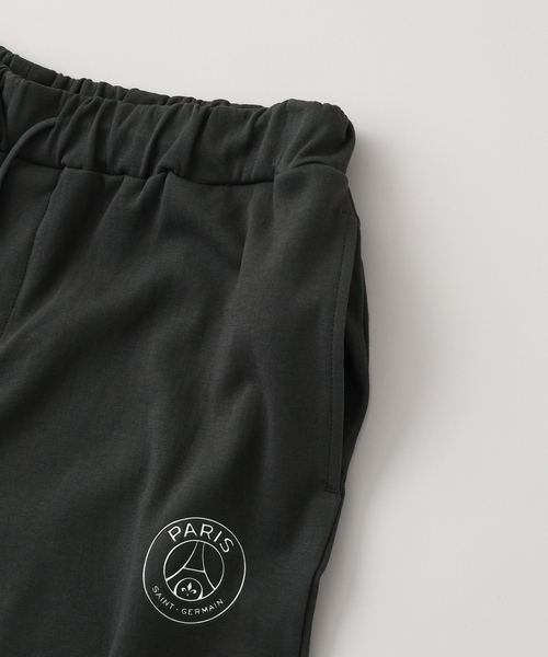 PARIS SAINT-GERMAIN(パリサンジェルマン)の「《追加》【Paris Saint-Germain / パリ・サン=ジェルマン】 JP METALLIC LOGO SHORTS(その他パンツ・メンズ・チャコールグレー/ブラック・MEDIUM/LARGE/X-LARGE)」の21枚目の写真