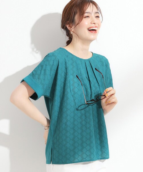 DRESKIP(ドレスキップ)の「インでもアウトでも 上品な甘さの 刺繍レース切替トップス(Tシャツ/カットソー・レディース・オフホワイト/ブルー系その他/イエロー/ブラック・02/01/04/03)」の4枚目の写真