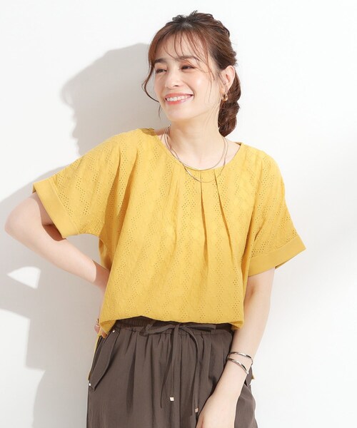 DRESKIP(ドレスキップ)の「インでもアウトでも 上品な甘さの 刺繍レース切替トップス(Tシャツ/カットソー・レディース・オフホワイト/ブルー系その他/イエロー/ブラック・02/01/04/03)」の17枚目の写真