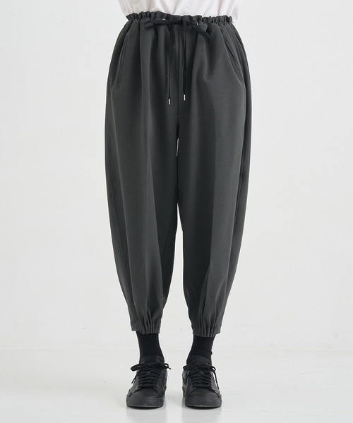 RAINMAKER(レインメーカー)の「【RAINMAKER/レインメーカー】別注Gather Dougi Pants(その他パンツ・メンズ・ブラック/グレー・FREE)」の2枚目の写真
