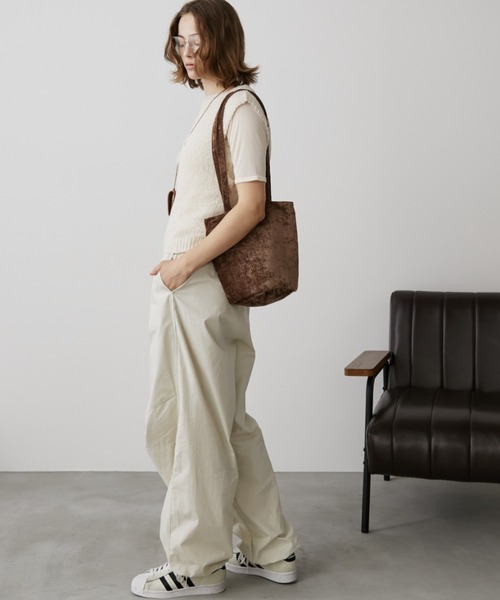 Auntie Rosa Holiday（アンティローザホリデー）の「コーデュロイ