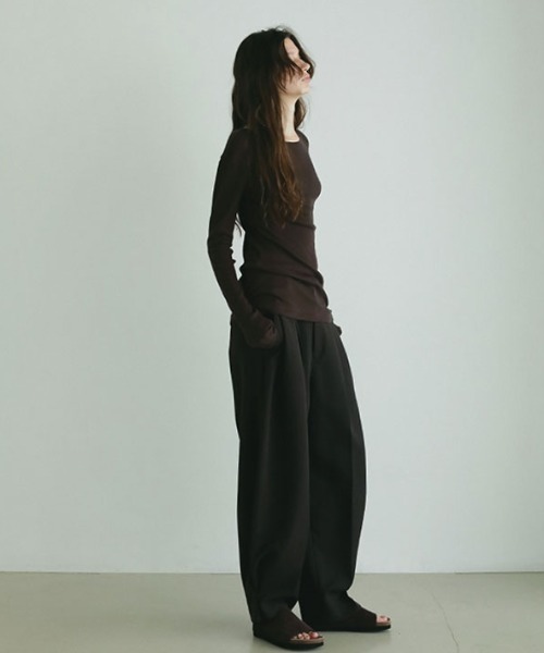 ETRE TOKYO（エトレトウキョウ）の「DEPENDREシアーロンTee（Tシャツ/カットソー・レディース・ホワイト/ブラウン/アイボリー/ブラック・FREE）」の7枚目の写真