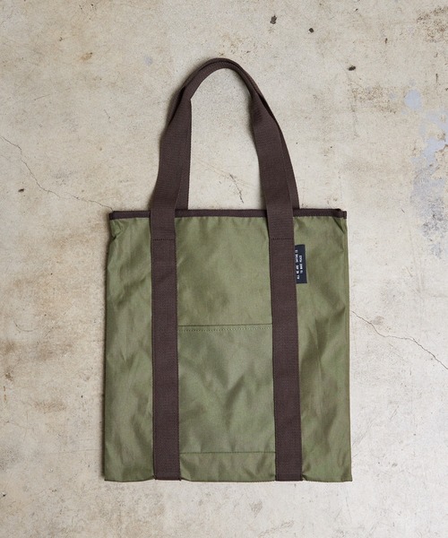 COMMON WARE(コモンウェアー)の「EM : A4 超軽量205g ノートパソコン ラップトップが入るバッグ キャリン仕切りトート(トートバッグ・レディース・ブラック/カーキ/ベージュ・FREE)」の20枚目の写真