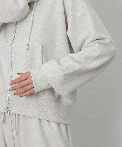 COLONY 2139(コロニートゥーワンスリーナイン)の「ダブルジップスウェットパーカー(パーカー・レディース・アイボリー/ブラック/グレー・FREE)」の17枚目の写真