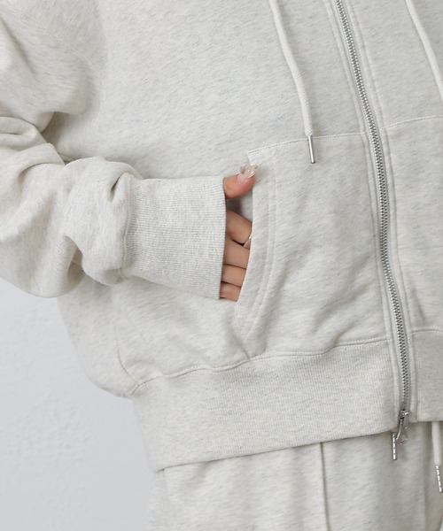 COLONY 2139(コロニートゥーワンスリーナイン)の「ダブルジップスウェットパーカー(パーカー・レディース・アイボリー/ブラック/グレー・FREE)」の18枚目の写真