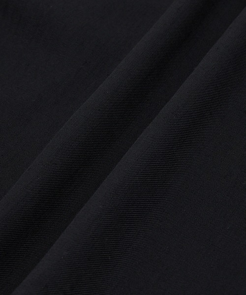 UNITED TOKYO（ユナイテッドトウキョウ）の「MODERN SILK LINEN ショートスリーブブルゾン（ブルゾン・メンズ・オリーブ/ブラック・2/1）」の6枚目の写真