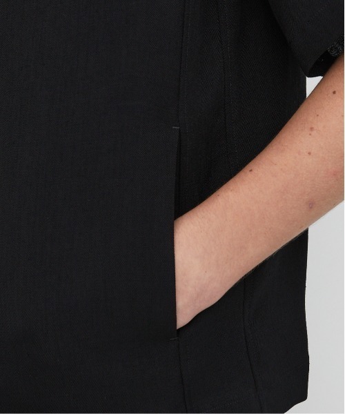 UNITED TOKYO（ユナイテッドトウキョウ）の「MODERN SILK LINEN ショートスリーブブルゾン（ブルゾン・メンズ・オリーブ/ブラック・2/1）」の16枚目の写真