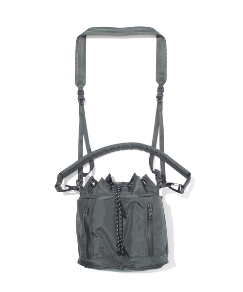 F/CE. (エフシーイー)の「F/CE. 420 re/cor TACTICAL 2WAY DRAWSTRING / エフシーイー 420 re/cor タクティカル 2WAY ドローストリング(ショルダーバッグ・メンズ・ブラック/グレー・FREE)」の1枚目の写真