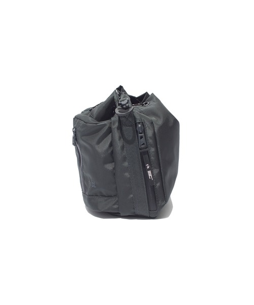 F/CE. (エフシーイー)の「F/CE. 420 re/cor TACTICAL 2WAY DRAWSTRING / エフシーイー 420 re/cor タクティカル 2WAY ドローストリング(ショルダーバッグ・メンズ・ブラック/グレー・FREE)」の6枚目の写真