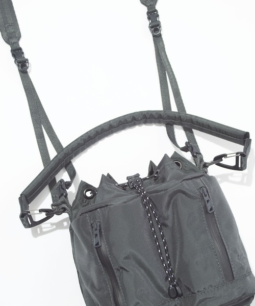 F/CE. (エフシーイー)の「F/CE. 420 re/cor TACTICAL 2WAY DRAWSTRING / エフシーイー 420 re/cor タクティカル 2WAY ドローストリング(ショルダーバッグ・メンズ・ブラック/グレー・FREE)」の8枚目の写真