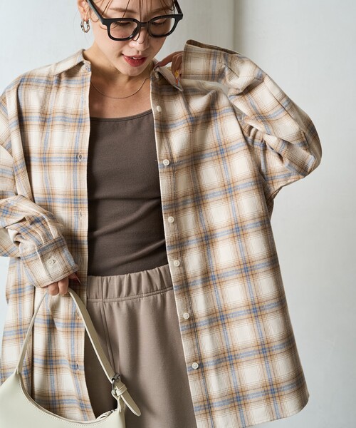 FREAK'S STORE（フリークスストア）の「限定展開　ネル チェック ビックシャツ（シャツ/ブラウス・レディース・ベージュ/レッド/ネイビー/サックスブルー/グレー・ﾌﾘ-）」の3枚目の写真
