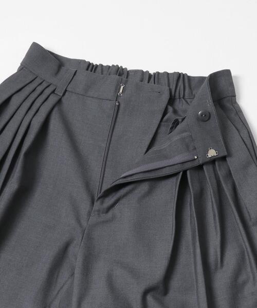 KBF（ケイビーエフ）の「タックデザインスラックス（その他パンツ・レディース・ブラック/ブラウン系その他/グレー・36/38）」の16枚目の写真