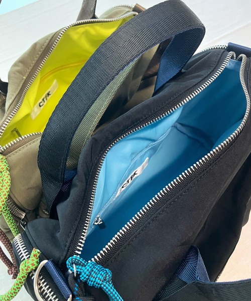 Casselini(キャセリーニ)の「ミリタリーチャームボストン(ボストンバッグ・レディース・ブラック/オリーブ・ONE SIZE)」の10枚目の写真