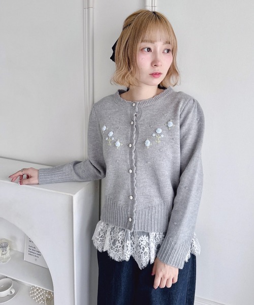 Loueme（ルエム）の「ローズ刺繍ニットカーディガン（カーディガン/ボレロ・レディース・イエロー/アイボリー/ライトブルー/グレー・FREE）」の7枚目の写真