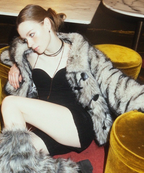 SPIRALGIRL（スパイラルガール）の「ファーダッフルショートコート（ダッフルコート・レディース・ブラウン/グレー・FREE）」の3枚目の写真