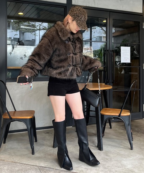 SPIRALGIRL（スパイラルガール）の「ファーダッフルショートコート（ダッフルコート・レディース・ブラウン/グレー・FREE）」の4枚目の写真