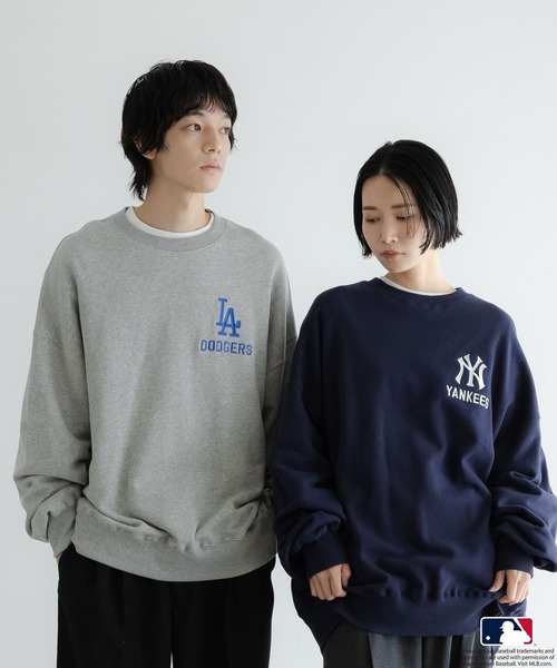 LOWRYS FARM（ローリーズファーム）の「【LFM(U)】ＭＬＢロゴスウェットクルー　 579330（スウェット・メンズ・ネイビー/ブラウン/グレー系その他2/グレー系その他3・MEDIUM/LARGE）」の22枚目の写真