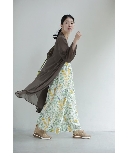 cawaii(カワイイ)の「さらりと快適な穿き心地。花々の美しさ広がるワイドパンツ(その他パンツ・レディース・ホワイト・L~LL/S~M)」の10枚目の写真