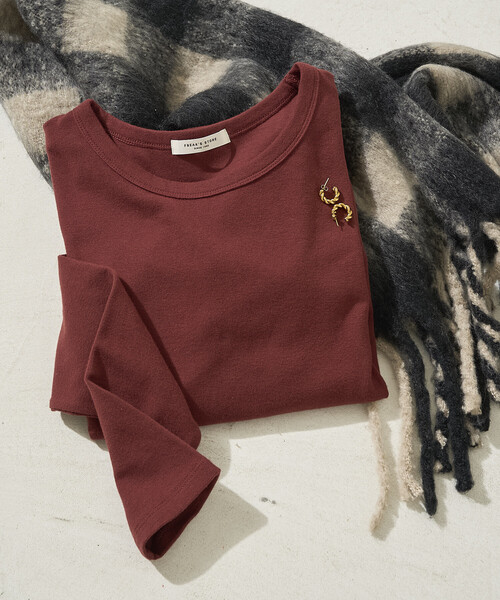 FREAK'S STORE（フリークスストア）の「限定展開　ヘビーウェイト ロングスリーブ Tシャツ（Tシャツ/カットソー・レディース・オフホワイト/ブラック/ブラウン/ワイン/ネイビー・MEDIUM/SMALL/LARGE）」の5枚目の写真