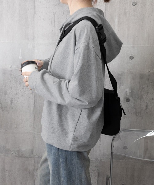 Miniministore(ミニミニストア)の「フード付きパーカー フーディートレーナー(パーカー・レディース・グレー/ネイビー/ブラウン/ピンク・FREE)」の5枚目の写真