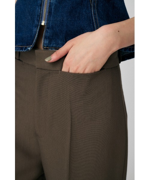 MOUSSY（マウジー）の「CENTER PRESS FLARE トラウザー（その他パンツ・レディース・ダークネイビー/ブラウン・2/1）」の11枚目の写真