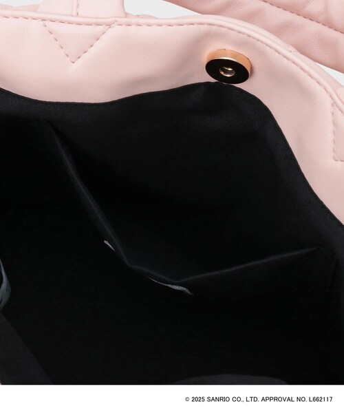 sanrio（サンリオ）の「【マイメロディ】キルティングミドルトートバッグ（トートバッグ・レディース・ブラック/アイボリー/ピンク系9・00）」の12枚目の写真