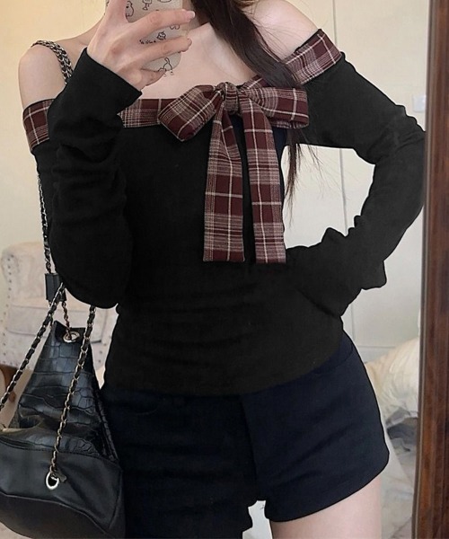 Miniministore(ミニミニストア)の「オフショルダー長袖Tシャツチェックリボン(Tシャツ/カットソー・レディース・グレイッシュベージュ/ブラック・FREE)」の10枚目の写真