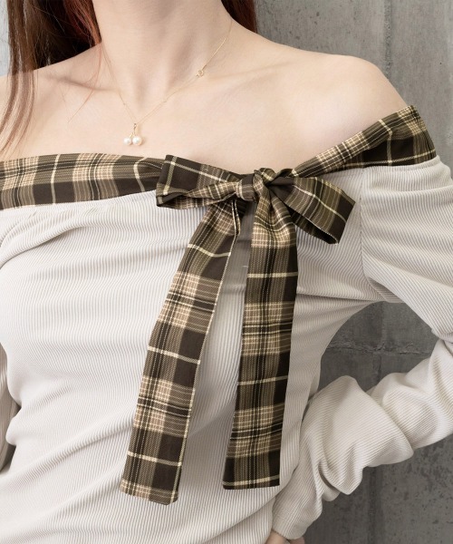 Miniministore(ミニミニストア)の「オフショルダー長袖Tシャツチェックリボン(Tシャツ/カットソー・レディース・グレイッシュベージュ/ブラック・FREE)」の21枚目の写真