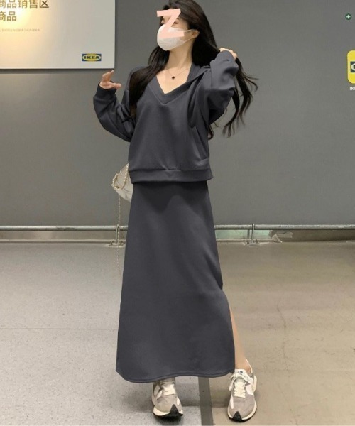 LETee(レティー)の「ホルターネックワンピース&Vプルオーバーセットアップ(セットアップ・レディース・ベージュ/グレー/ブラック・FREE)」の22枚目の写真